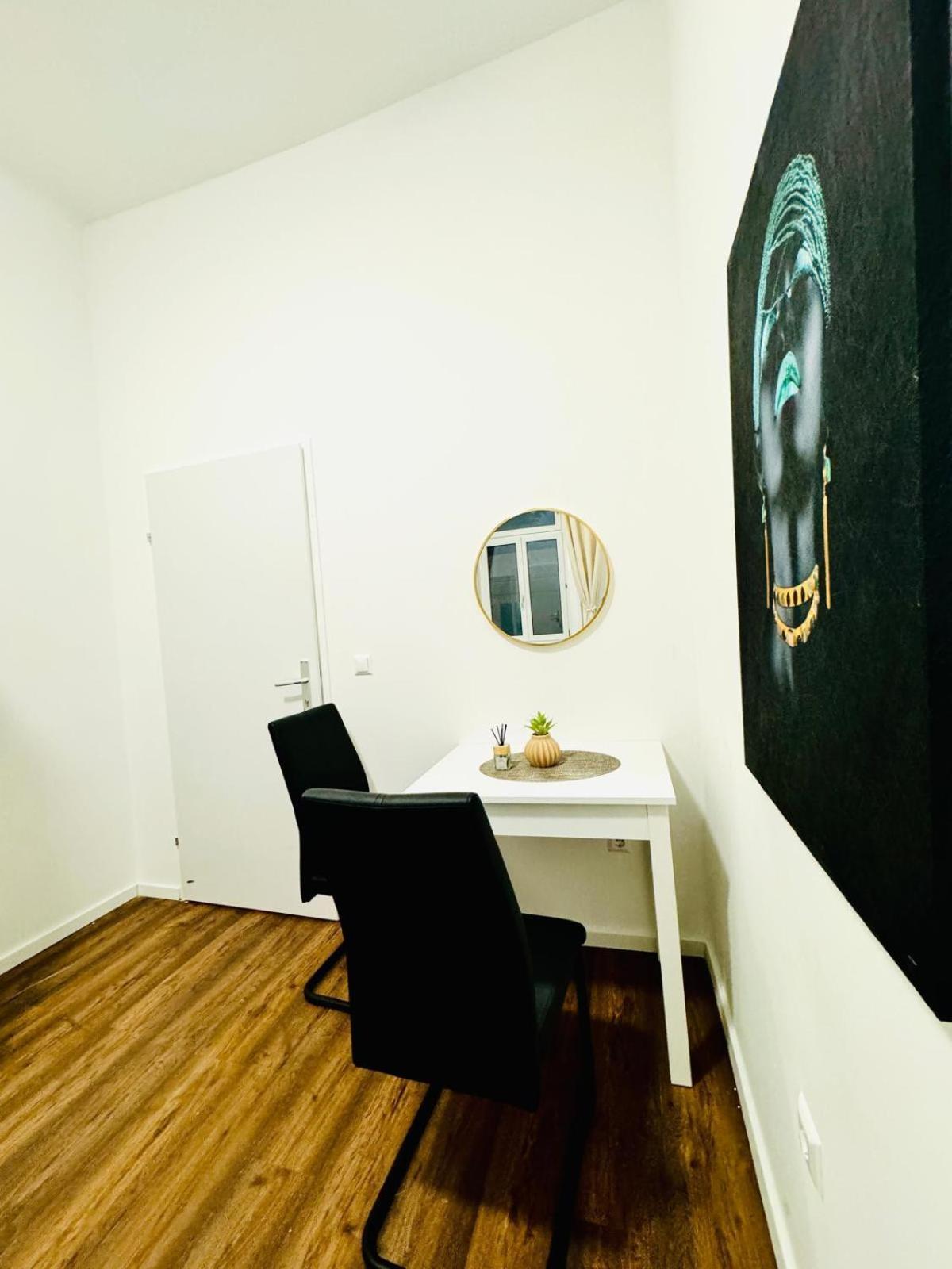 Affordable 5 Bedroom Apartment, Near Atzgersdorf Park Wien