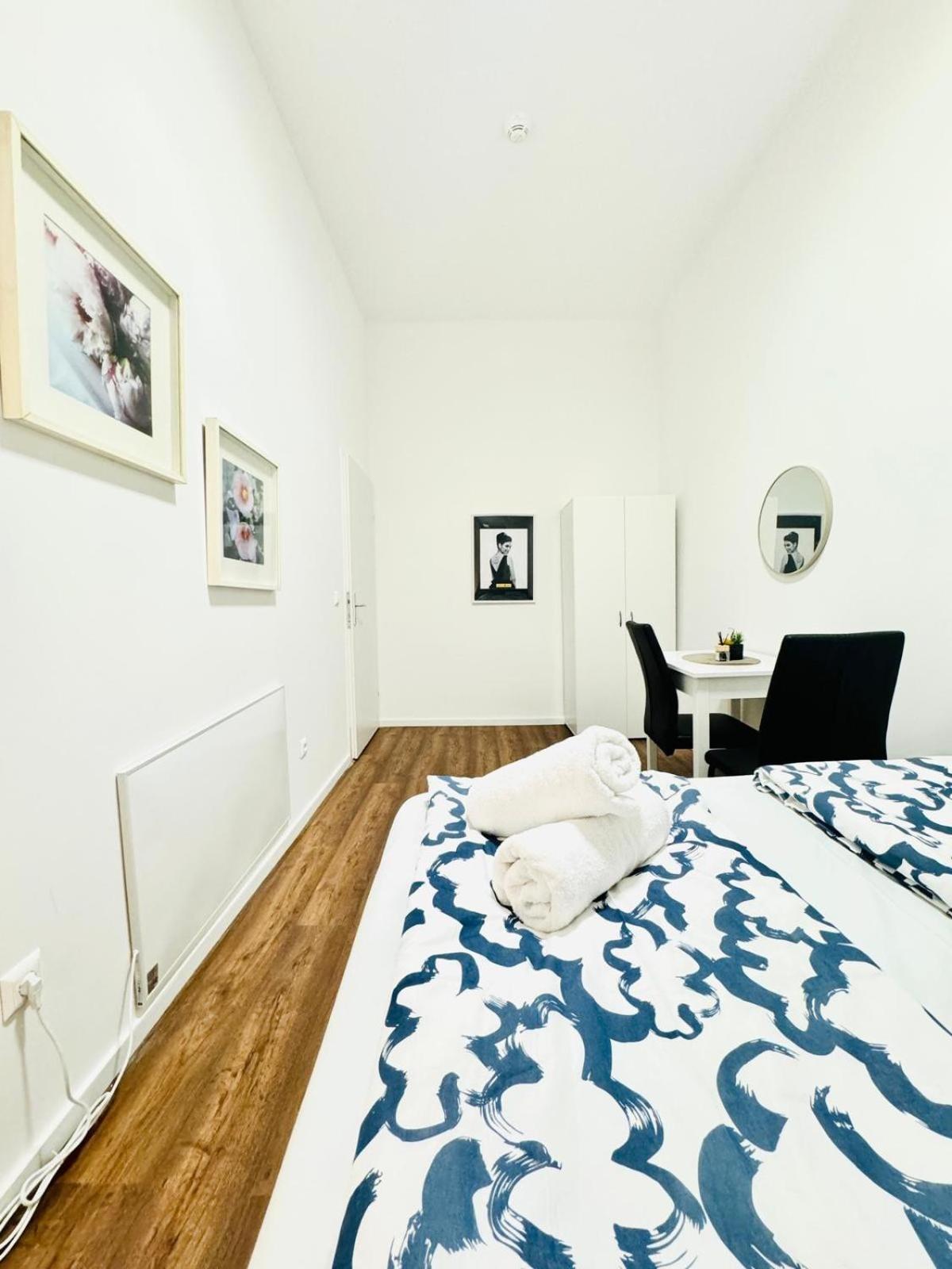 Affordable 5 Bedroom Apartment, Near Atzgersdorf Park * Wien