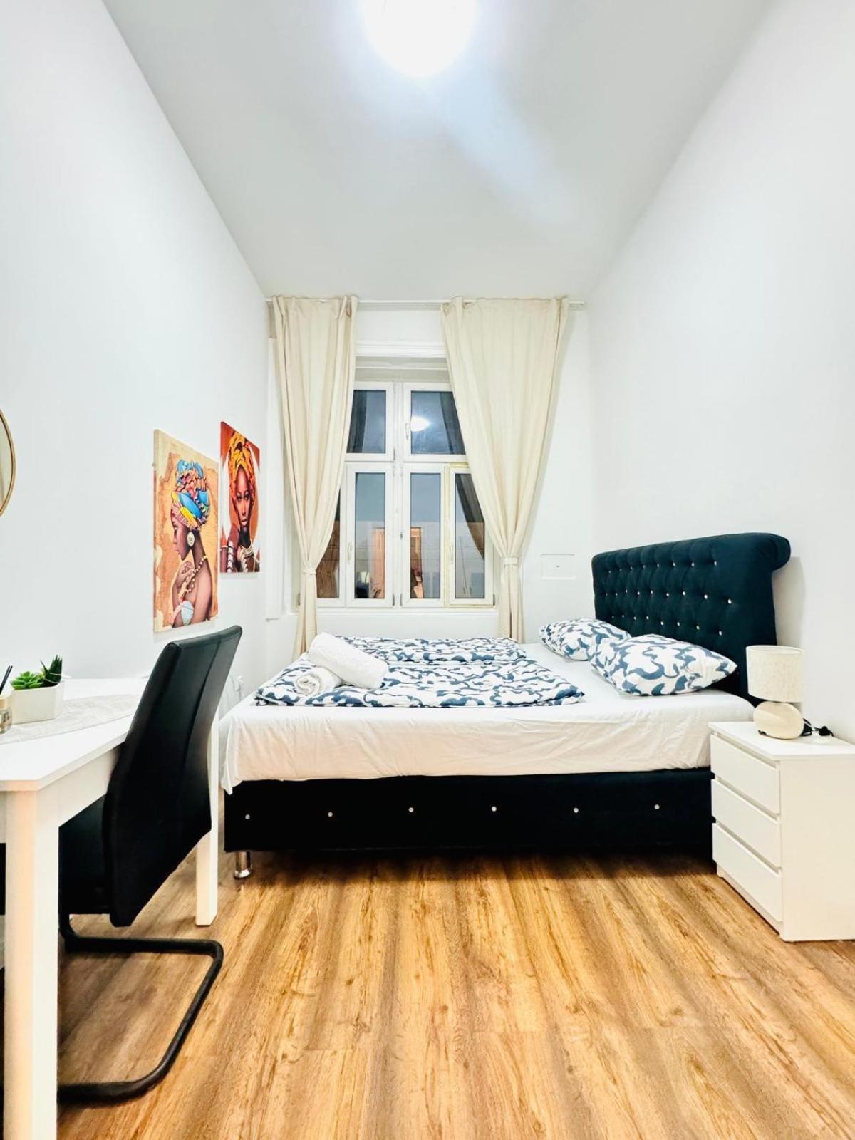 Affordable 5 Bedroom Apartment, Near Atzgersdorf Park Apartment Wien