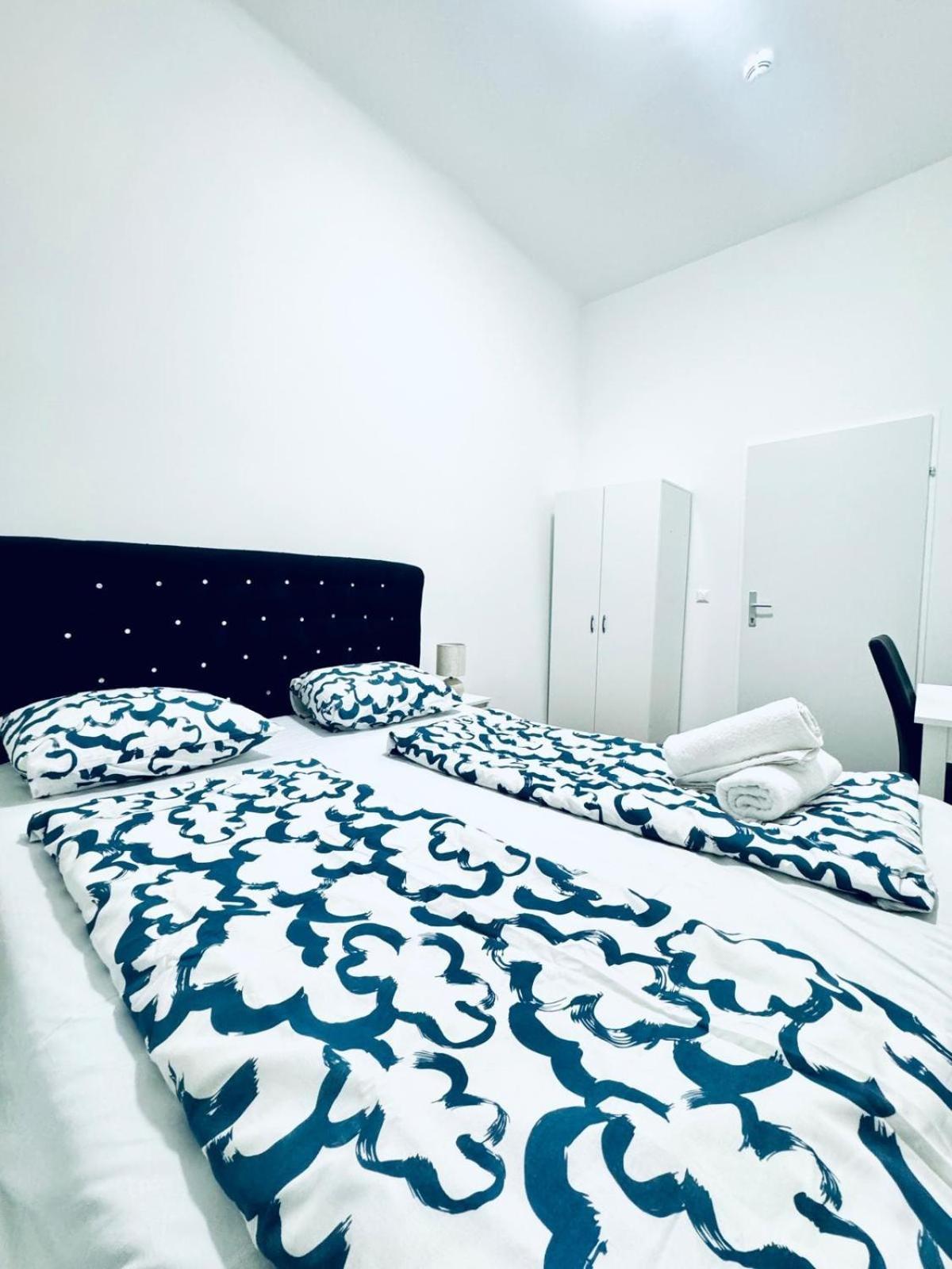 Affordable 5 Bedroom Apartment, Near Atzgersdorf Park Wien