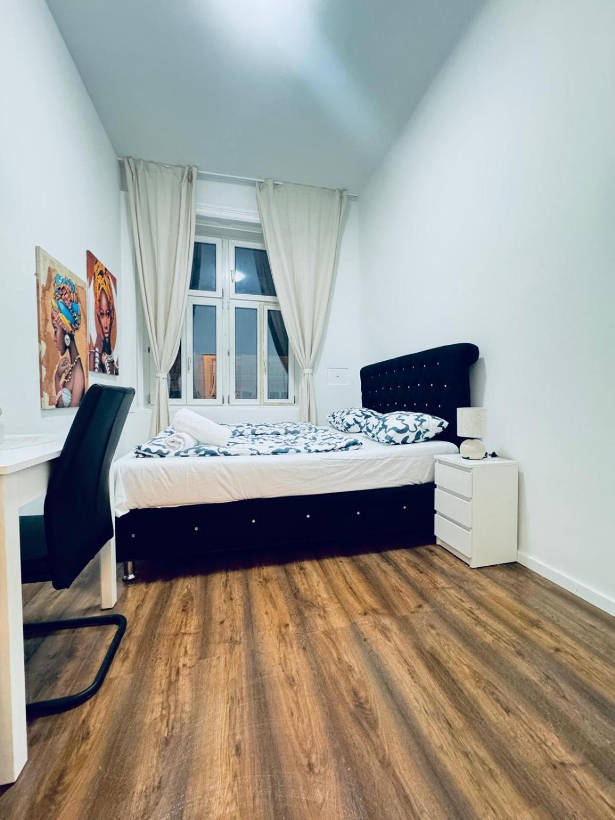 Affordable 5 Bedroom Apartment, Near Atzgersdorf Park * Wien